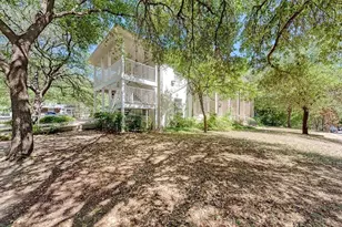 1919 Robbins Pl, Austin, TX 78705 - Photo 7