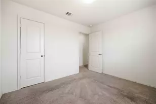 19912 Woodrow Wilson St, Manor, TX 78653 - Photo 13