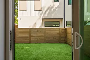 1609 Canterbury St, Austin, TX 78702 - Photo 19