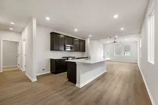 121 Baron Von Gator Dr, San Marcos, TX 78666 - Photo 7