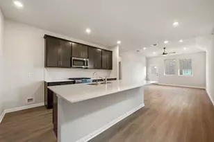 121 Baron Von Gator Dr, San Marcos, TX 78666 - Photo 9