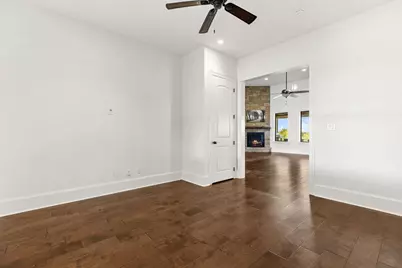 1124 County Road 301, Elgin, TX 78621 - Photo 15