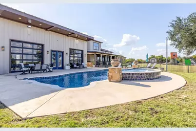 1124 County Road 301, Elgin, TX 78621 - Photo 29