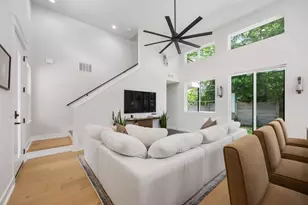 2711 Stacy Ln, Austin, TX 78704 - Photo 7