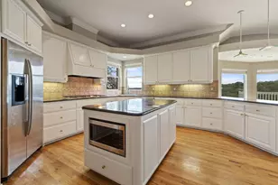 4921 Creek Meadow Cove, Spicewood, TX 78669 - Photo 25