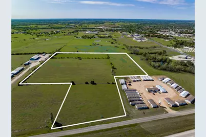 801 Huser Boulevard, Schulenburg, TX 78956 - Photo 1