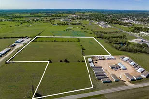 801 Huser Blvd, Schulenburg, TX 78956 - Photo 1