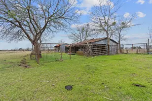 763 Upper Elgin River Rd, Elgin, TX 78621 - Photo 7