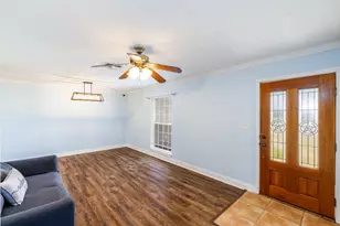 1506 Harwood Rd, Luling, TX 78648 - Photo 9