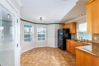 1506 Harwood Road, Luling, TX 78648 - Photo 15