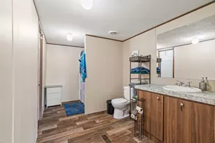 124 Twin Lakes Ln, Bastrop, TX 78602 - Photo 9