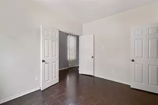 2704 Greenlee Dr, Leander, TX 78641 - Photo 5
