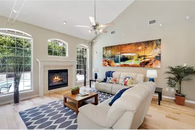 10033 Scull Creek Drive, Austin, TX 78730 - Photo 21