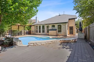 10033 Scull Creek Dr, Austin, TX 78730 - Photo 39