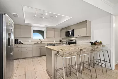 6203 Olympic Overlook Drive, Austin, TX 78746 - Photo 11