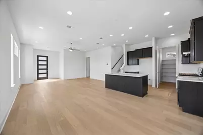 1531 N Red Bud Lane #28, Round Rock, TX 78665 - Photo 5