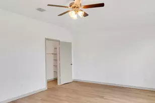 207 Sweetwater Crk Ln, Hutto, TX 78634 - Photo 1