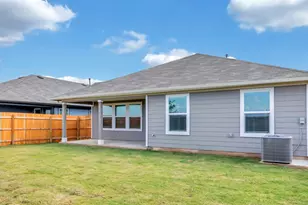 207 Sweetwater Crk Ln, Hutto, TX 78634 - Photo 3