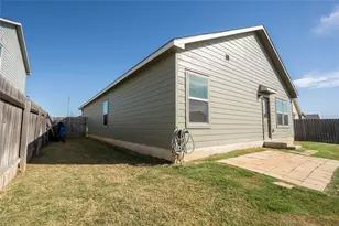 13400 Banquete St, Elgin, TX 78621 - Photo 21