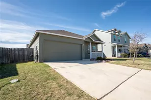 13400 Banquete St, Elgin, TX 78621 - Photo 5
