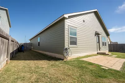 13400 Banquete Street, Elgin, TX 78621 - Photo 29