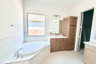 1740 Scenic Hts Ln, Georgetown, TX 78628 - Photo 15