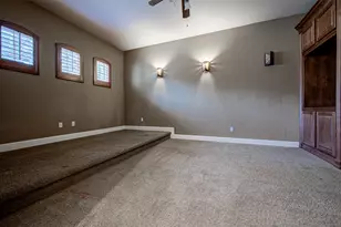 5701 Laguna Cliff Ln, Austin, TX 78734 - Photo 19