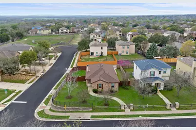 5811 Viewpoint Drive, Austin, TX 78744 - Photo 29