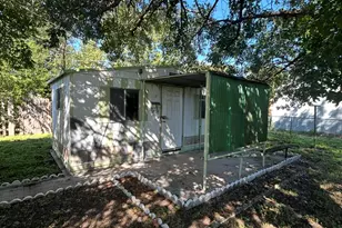 4127 Scarlet Oak Dr, San Antonio, TX 78220 - Photo 9