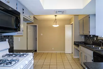 308 Golden Oaks Drive, Georgetown, TX 78628 - Photo 3