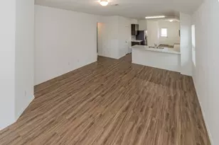 509 Greatest Gift Wy, Jarrell, TX 76537 - Photo 5