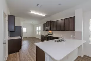 509 Greatest Gift Wy, Jarrell, TX 76537 - Photo 7