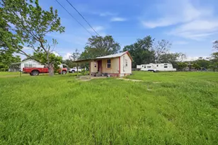 148 Brenham St, McDade, TX 78650 - Photo 9