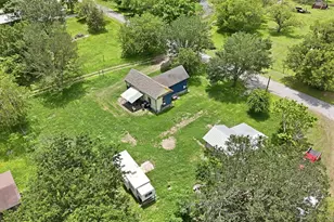 148 Brenham St, McDade, TX 78650 - Photo 17