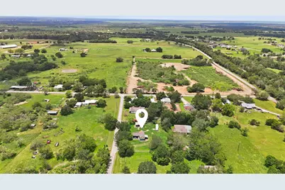 148 Brenham Street, McDade, TX 78650 - Photo 27