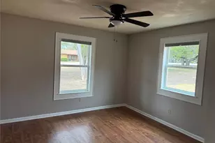 1005 Hazelton St, San Marcos, TX 78666 - Photo 17