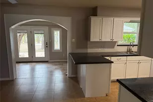 1005 Hazelton St, San Marcos, TX 78666 - Photo 7