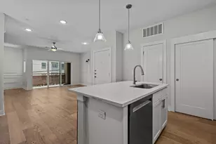 2827 Manor Rd, Austin, TX 78722 - Photo 13