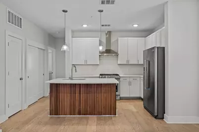 2827 Manor Road #2201, Austin, TX 78722 - Photo 11