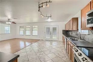 1105 Fox Sparrow Cove, Pflugerville, TX 78660 - Photo 9