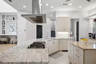 1600 W 39th 1/2 St, Austin, TX 78756 - Photo 27