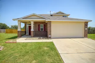 410 S Hunting Lodge Ln, Bastrop, TX 78602 - Photo 3