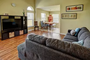 410 S Hunting Lodge Ln, Bastrop, TX 78602 - Photo 11