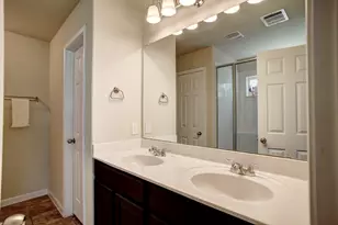 410 S Hunting Lodge Ln, Bastrop, TX 78602 - Photo 17