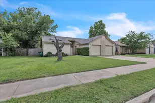 8713 Pineridge Dr, Austin, TX 78729 - Photo 35