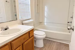8713 Pineridge Dr, Austin, TX 78729 - Photo 29