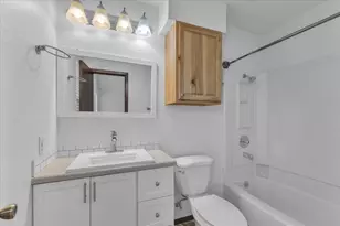 8713 Pineridge Dr, Austin, TX 78729 - Photo 9