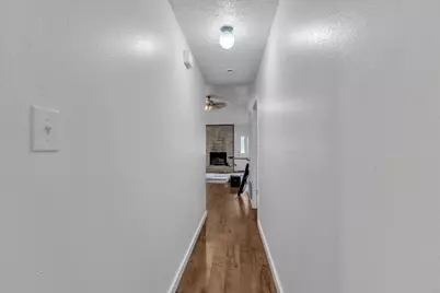 8713 Pineridge Drive, Austin, TX 78729 - Photo 31