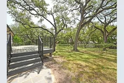 7611 Oak Hedge Place, Austin, TX 78745 - Photo 23