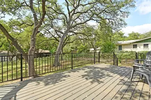 7611 Oak Hedge Pl, Austin, TX 78745 - Photo 25